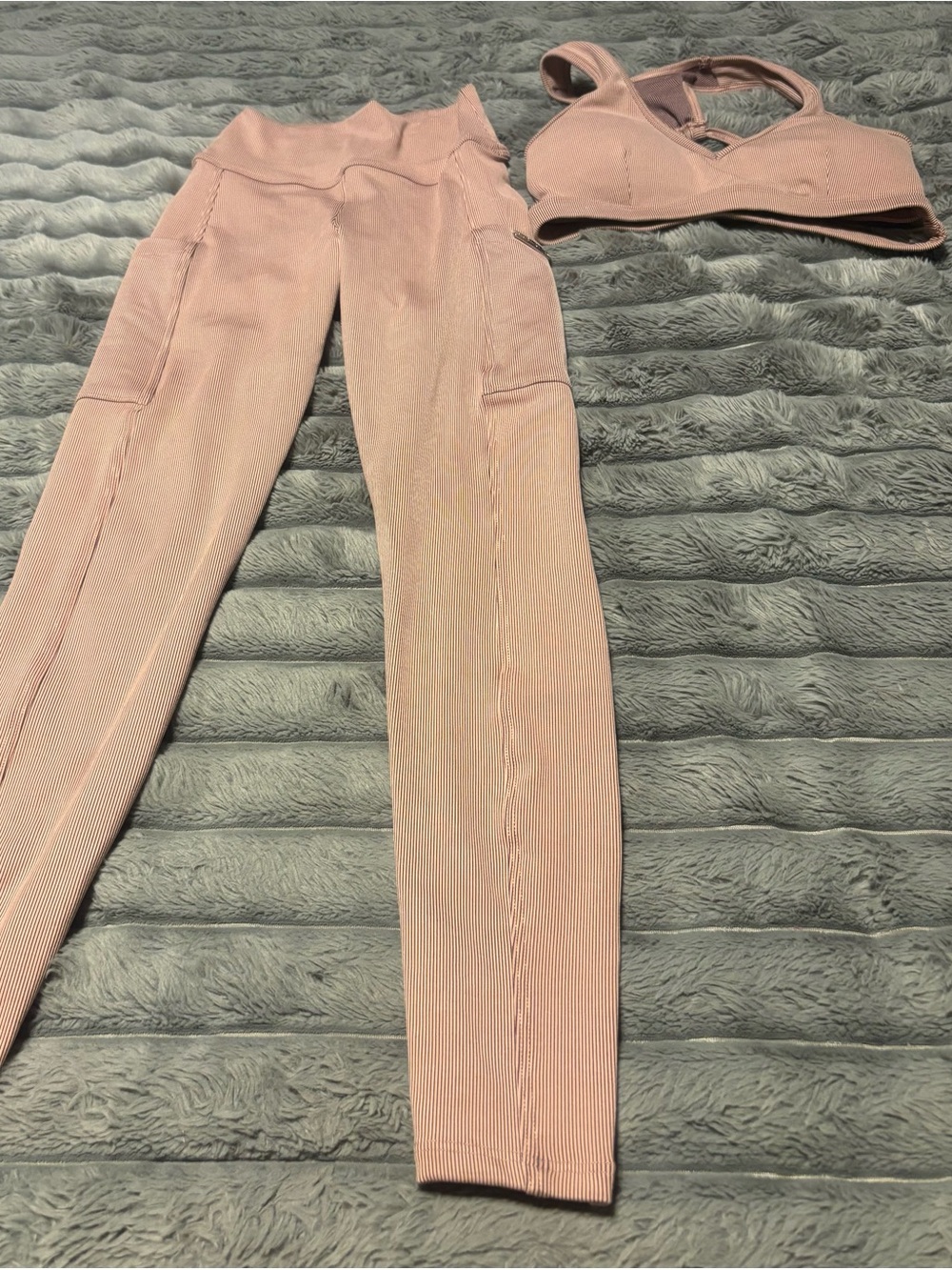 Bombshell Sportswear Mauve Pink High-Waist Ribbed Leggings and matching top - Picture 3 of 4